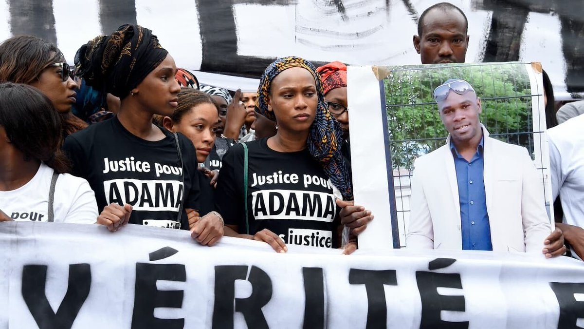 Affaire Adama Traoré: le parquet général admet un lien de causalité entre sa mort et son interpellation l.bfmtv.com/UXtE