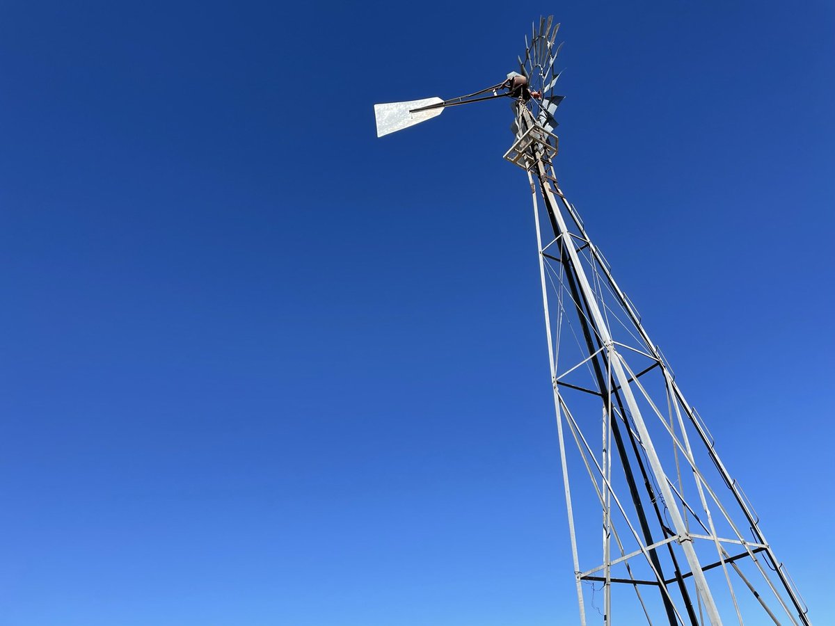 Blue bird day

#XITRanch #TenInTexas #Windmill #Water #Cowboy #Texas #RanchLife