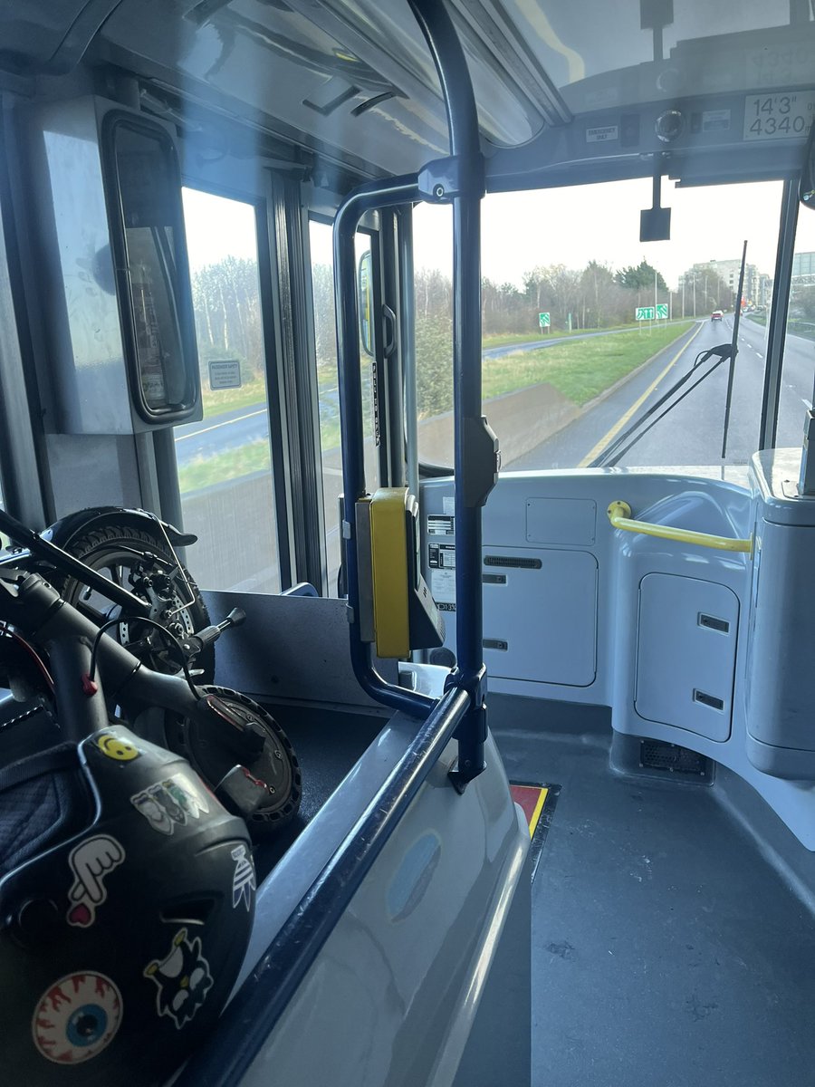 JackAtBuses's tweet photo. A nice surprise operating my C3 this evening. https://t.co/G2vcbiYeRV