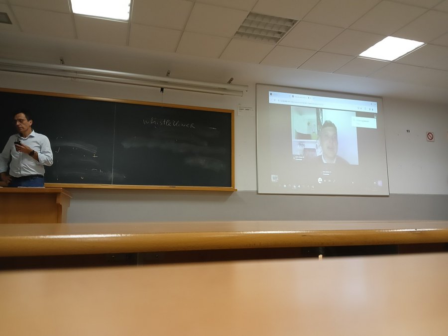 Un PLACER compartir un año más con el Profesor @RojasTorrijos y sus alumnos de <a href="/PERESPORT/">PERESPORT</a> en la @UniSevilla los entresijos de los Juegos Olímpicos.

"La FIESTA del DEPORTE MUNDIAL" #ObjetivoParis2024