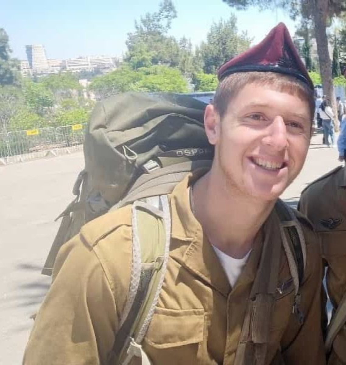 SilentlySirs's tweet image. "He came back from Gaza, a brief break from war, only to return and be fatally wounded. 'Gaza is hell; if you're safe once, don't go back,' the mother of Maoz Morel, killed in Khan Younis, reflects. Her husband and two uncles also fell in conflict. #Gaza #NeverReturn