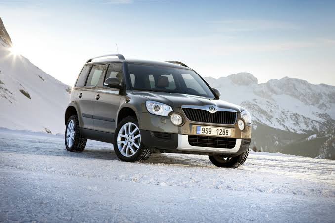 bahamidir's tweet photo. 1) Clio V6
2) GT 1300 jr 
3) Yeti 4x4
4) Z8 roadster https://t.co/6hUO9hbDcU