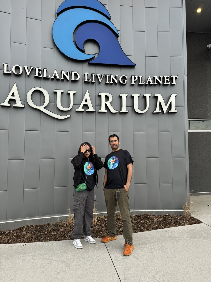 🐟Diving into a day of team bonding at the aquarium! 🐠🐙 Soaking up inspiration and building stronger connections. #CompanyCulture #TeamOuting #AquariumAdventures  #eyeloveyou #TREASURE #CryptoCommunity #cryptocommuniy #Peace