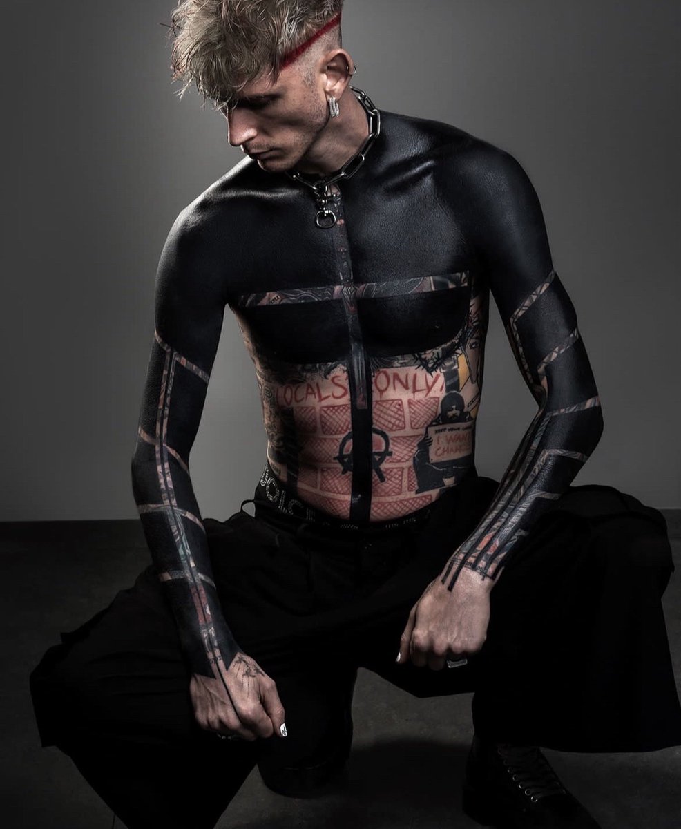 colsonculturexx's tweet photo. only by facing your demons can you stop them from having power over you. we’re so very proud of you @machinegunkelly 🖤

it looks incredible 🔥 https://t.co/0S2fnJLXq0
