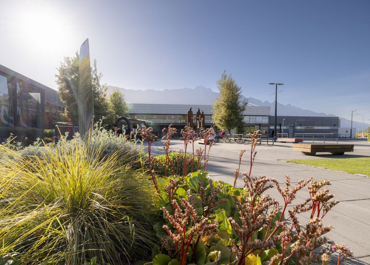 This morning, we released our interim report for the six months to 31 December 2023 announcing an interim dividend of $5.3 million to shareholders.

Read the full report here: queenstownairport.co.nz/media-releases…

#QueenstownAirport #CommunityAsset #ZQN