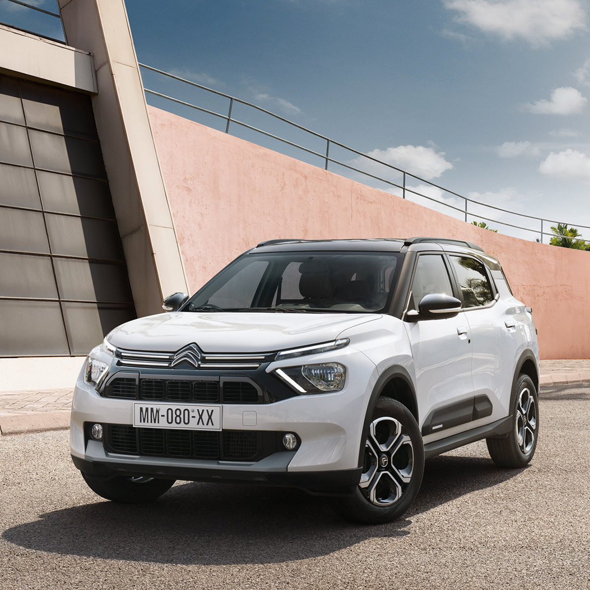 En breve este nuevo integrante se suma a la familia Citroën y lo lindo de las nuevas generaciones es que tiene mucho para contar.

#citroën #citroenuruguay