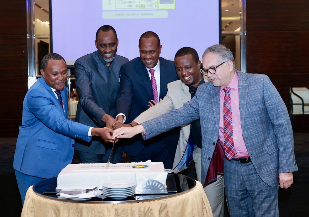 FlyRwandAir's tweet photo. From fruitful discussions with the stakeholders to forging new partnerships, the #RwandAirCargo event held in Dubai this evening was a testament to our commitment to growth and connectivity. 

#FlyTheDreamOfAFrica #FlySafeWithUs https://t.co/RtYziW0thV