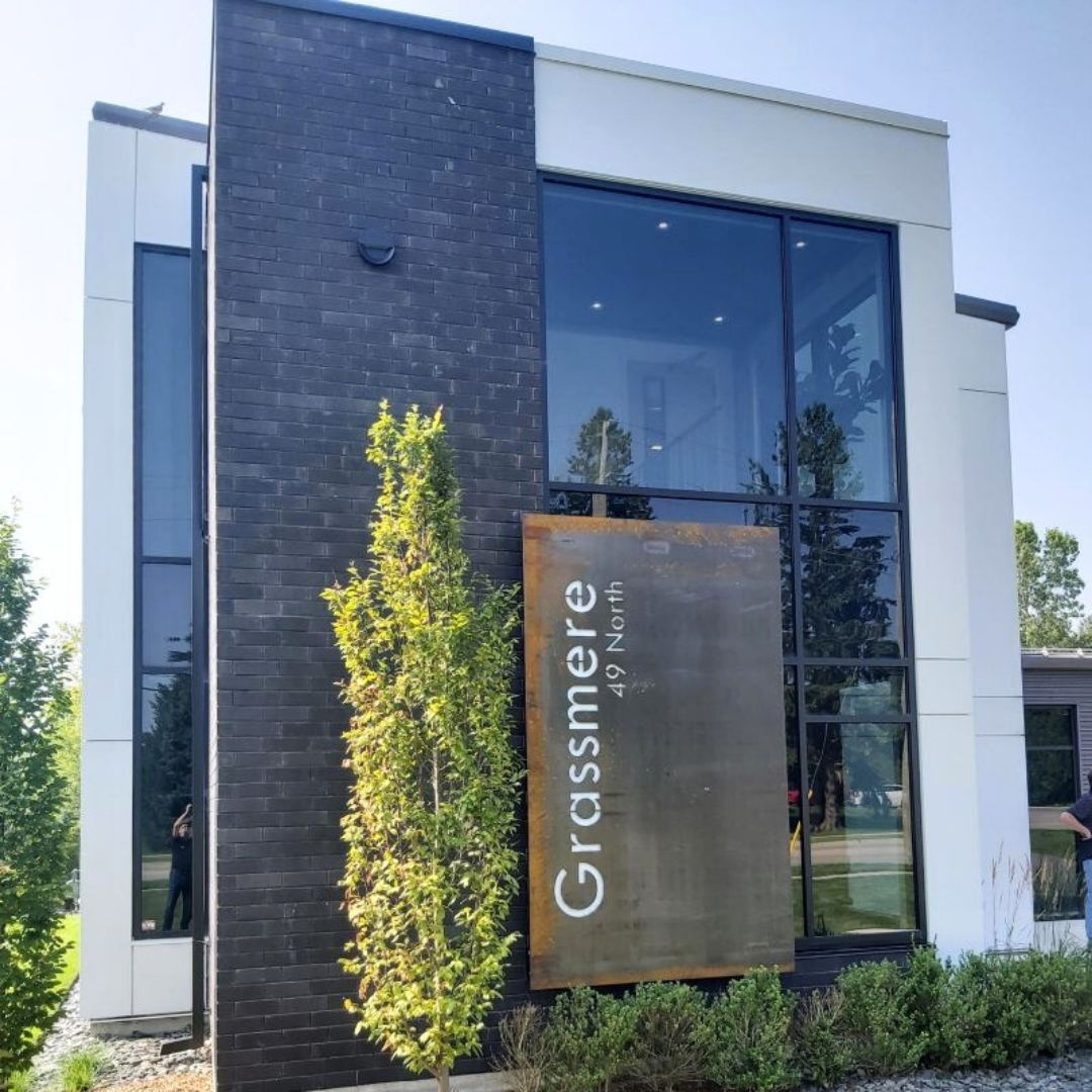 This custom sign made of Corten Steel was designed, fabricated and installed by the Feature Walters team. 

Learn more about Feature Walters below​:
ow.ly/Ul7l50QgsRL
#FeatureWalters#architecture#cortensteel

Photo: Grassmere Construction Ltd.
