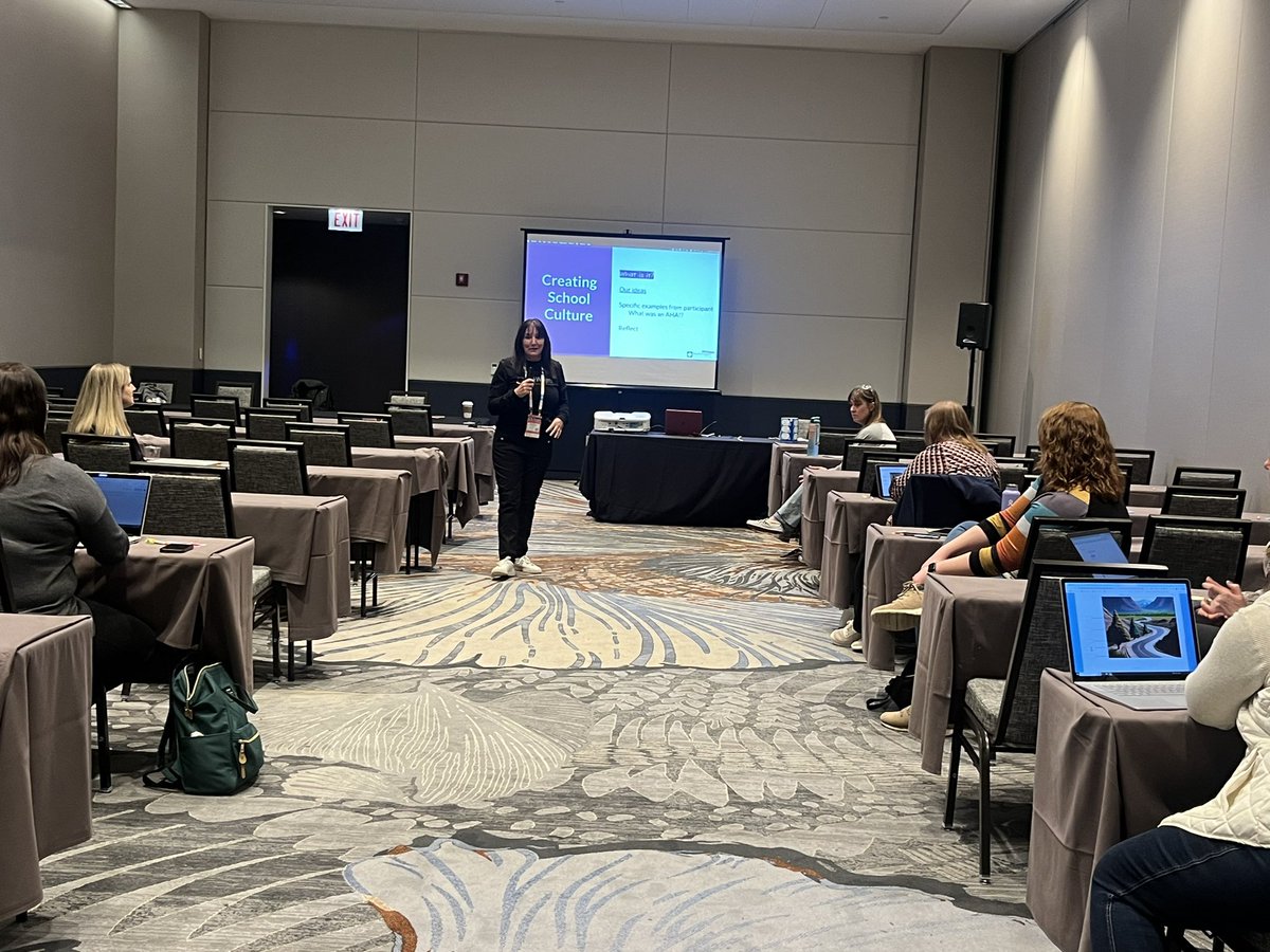 Grateful to present with @place_s and @CitiCoach this morning! Lots of wonderful discussions on how we can cultivate and create communities in classrooms, schools, and develop community partnerships. @ideaillinois #Resilient #empowereducators #community #Ideacon