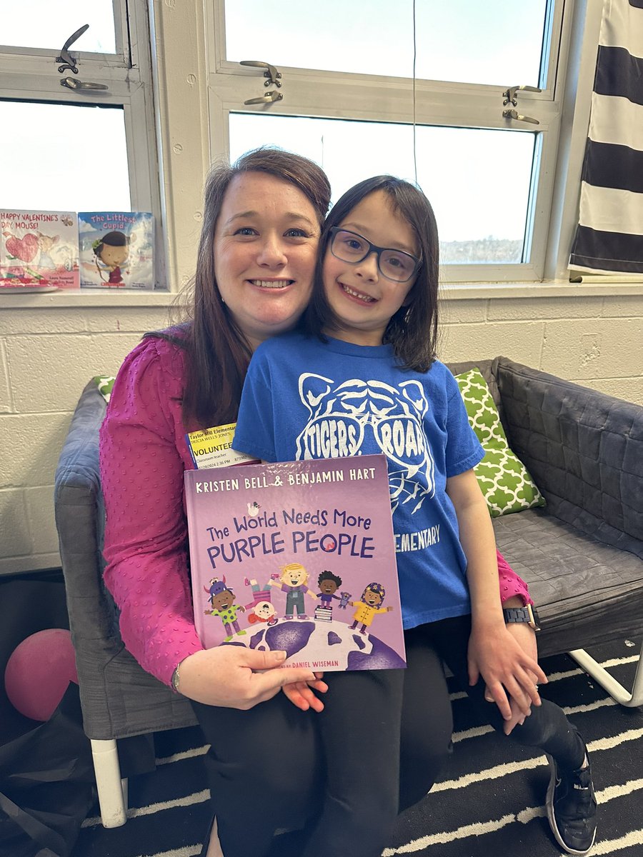 brit_starnes's tweet photo. We❤️Reading!  #tmgenius https://t.co/iO0kmHzPSz