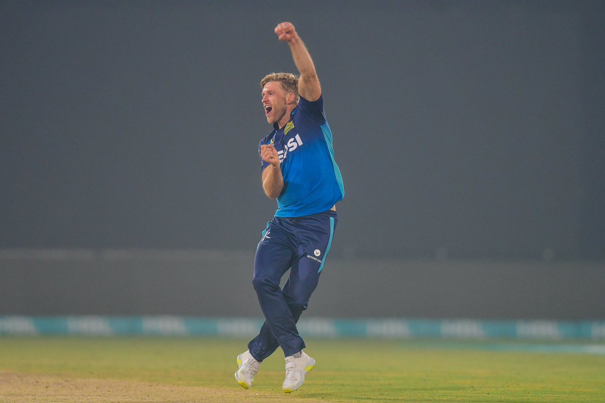 ShahnawazDahani's tweet photo. Our @MultanSultans current bowling attack.
David Willey &amp; Daisy with new Ball , Abbas &amp; Usama breaking stumps in middle overs, &amp; Olly stone joining the team to strengthen the death overs under coaching of @cathdalton57. Simply boys have been amazing so far❤️👏
#SultanSupremacy https://t.co/so29RlyZAd