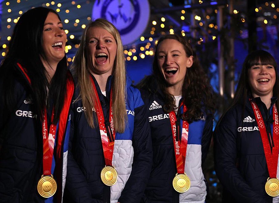 Winning Olympic gold was a dream I chose to chase, and on this day, 2 years ago, it became a reality!🥇🇬🇧 I always remind myself that with dedication and determination any dreams can come true 🙌 I was lucky that I was surrounded by a top class support team & a phenomenal team🫶🏻