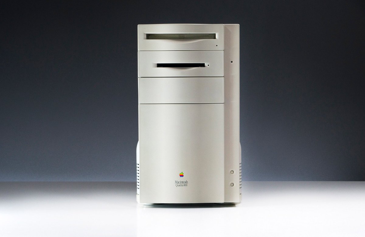 Macintosh Quadra 800, 1993