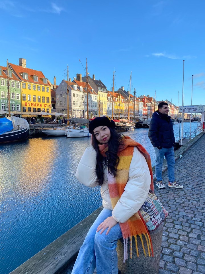 scholartrip's tweet photo. copenhagen dreaming 🇩🇰💭🧡 round-trip flights to Denmark's capital for as low as $687* this summer are available at the link in our bio! 

📸: @_sidneeey_ (IG)

https://t.co/pe2tDtmheV

#copenhagen #denmark #travel #studentdiscount #studenttravel #budgettravel #scholartrip https://t.co/Ldq9CLqNVx