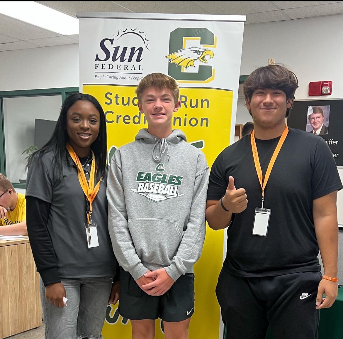 Day 20 #CTEMonth – Marketing Program
Students in this program develop &amp; implement strategies and techniques within the marketing industry &amp; focus on entrepreneurship. They operate two student-run businesses: @CHSExcange &amp; <a href="/SunClayCU/">SunFCU @ Clay HS</a> aiding them in becoming career and work ready!