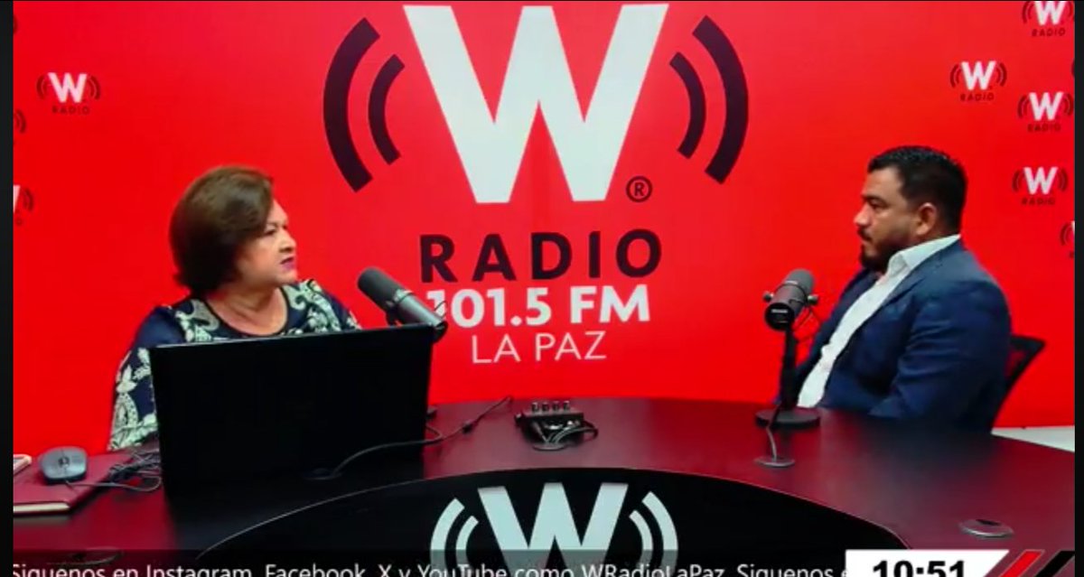 ENTREVISTA DEL FISCAL ANTICORRUPCIÓN DE BAJA CALIFORNIA SUR EN W Radio La Paz 
La mañana de este martes el Maestro Lenin Emiliano Ortiz Amao Fiscal Anticorrupción de Baja California Sur estuvo en los estudios de la W radio 101.5 FM La Paz m.facebook.com/story.php?stor…