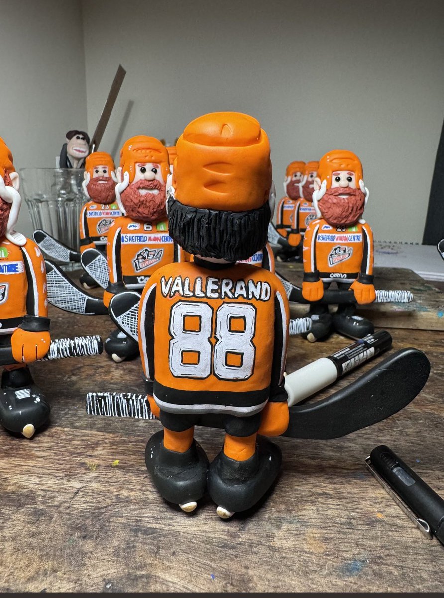 JamesFothers's tweet photo. Brilliant new figurine of my favourite Steeler player @VallyTown15 Thank you @benford_phil. @steelershockey @officialEIHL https://t.co/2YS049FlFV
