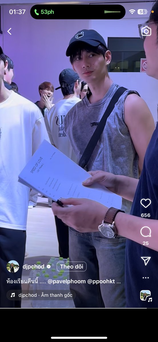 pmeow065's tweet photo. It's 3 a.m. as I write these lines and I still can't believe Pavel wore the shirt I gave him 3 days ago 😭😭😭
I didn't expect much but I'm so happy that he liked the gift from Vietnam that much 
Thank you sm @pavelphoom, see you in March 💖💖

#pavelphoom #BabeCats #poohpavel https://t.co/6CHaOIp5yJ