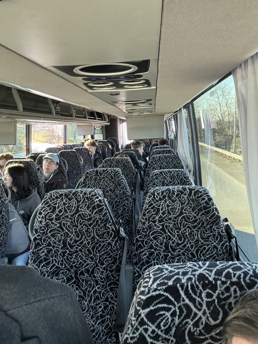Marys2Manhattan's tweet photo. Coach to JFK. Some very tired people. Until next time NYC. 🍎 https://t.co/vKbmlS2Gxh
