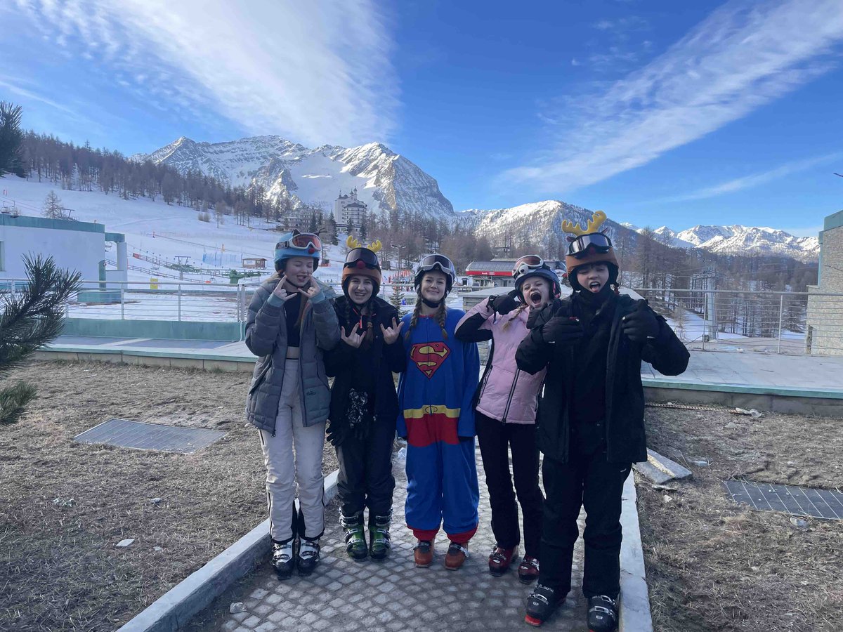 SamWhitAcademy's tweet photo. Another great day on the mountain. 
A day full of great skiing, hot chocolate and ice cream for our Year 10 students. #SWASkiTrip2024 ⛷️🎿 🍦 https://t.co/NFIquA9jBU
