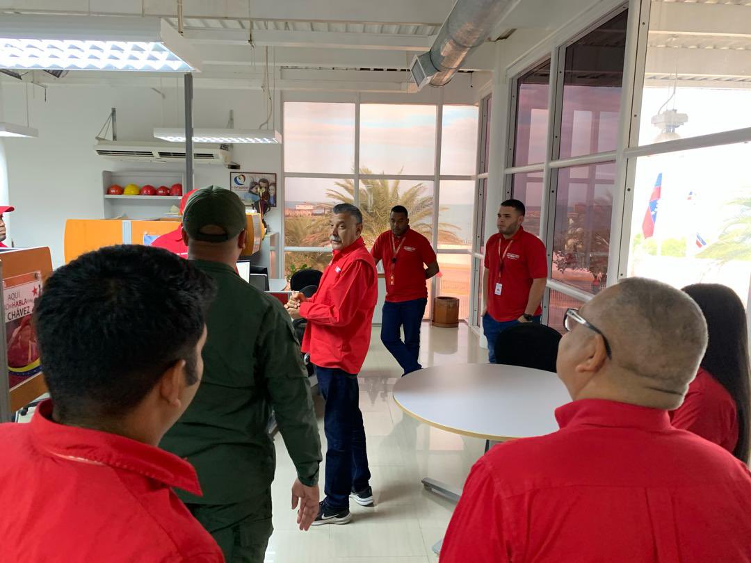 inaseniat's tweet photo. Con el fin de afinar todos los procesos Aduaneros y la operatividad en este año 2024 el Intendente Nacional de Aduanas @r_contrerash recorre el Área Operativa de la AP @guamachemgta junto con Luis bauza #GerenteGeneralControlAduanero @SENIAT_Oficial #JuntosSumamosAlDesarrollo https://t.co/PPs5pd4AYV