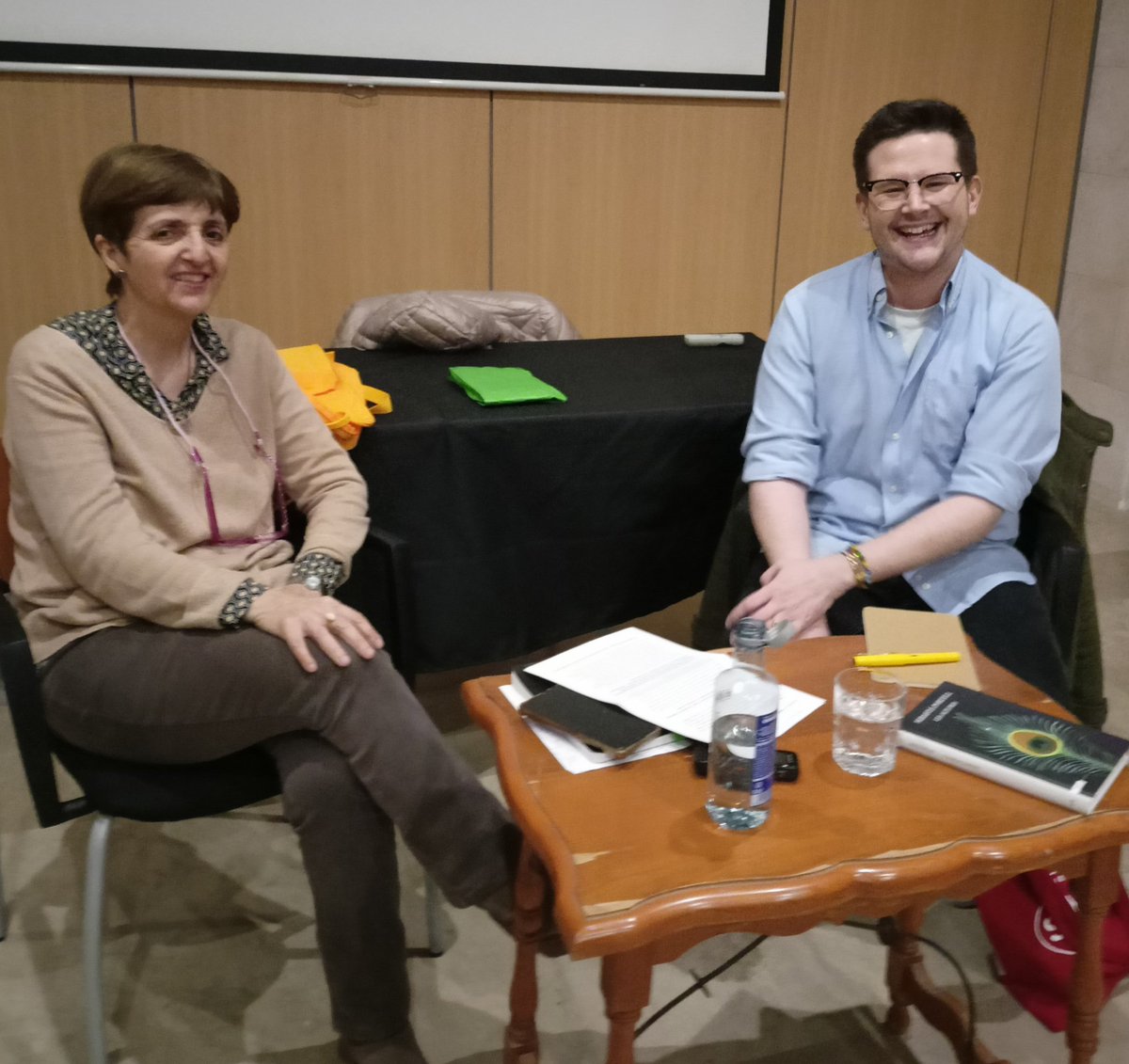 Mallorcat's tweet photo. Avui vespre el #club de #lectura de la delegació de #Palma de l'@ocbcat ha tengut el gust de comentar #LesAltures, de @sebastiaportell. Ha estat a @ca_nalcover i, com sempre, amb na Marisa Cerdó com a conductora. https://t.co/B7FPfnREKz