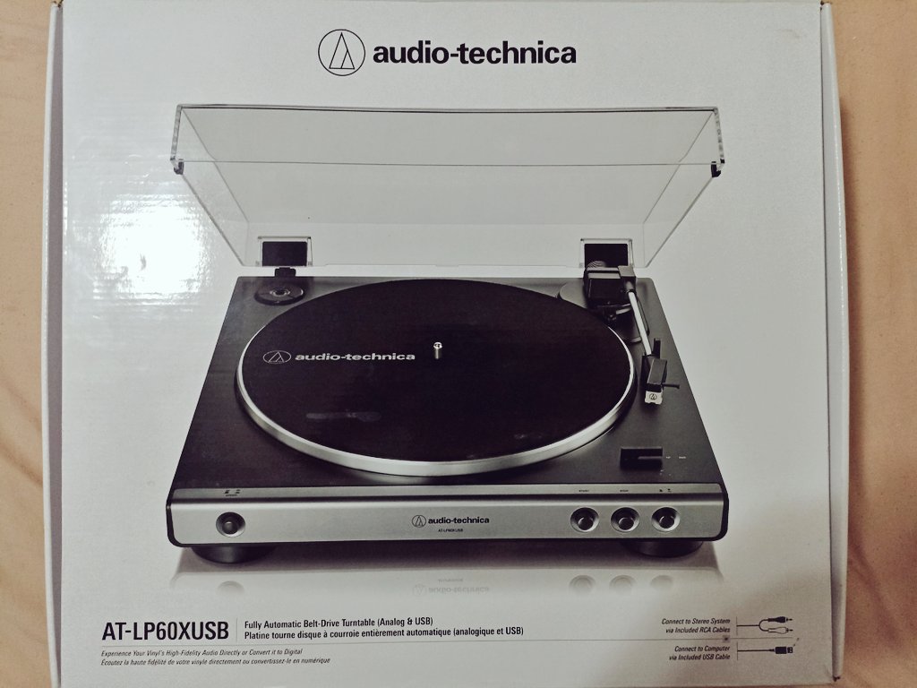 Aquí se ve mejor... Mañana lo inauguro en condiciones al llegar del curro #audiotechnica 🎼🎶🎧