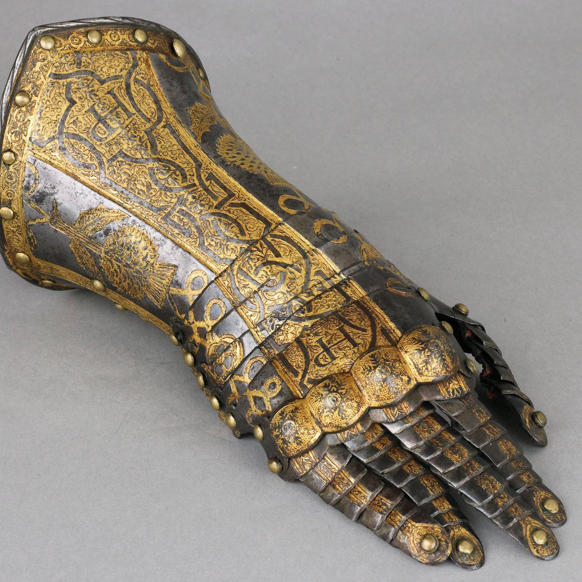 Pramstead_'s tweet image. FREE Family Workshop ’Hands on Armour: Running the Gauntlet’ this Saturday, 24 February 1:30-4pm at @WallaceMuseum #Marylebone 
pramstead.com/whats-on #whatsonforkids #LondonFamily