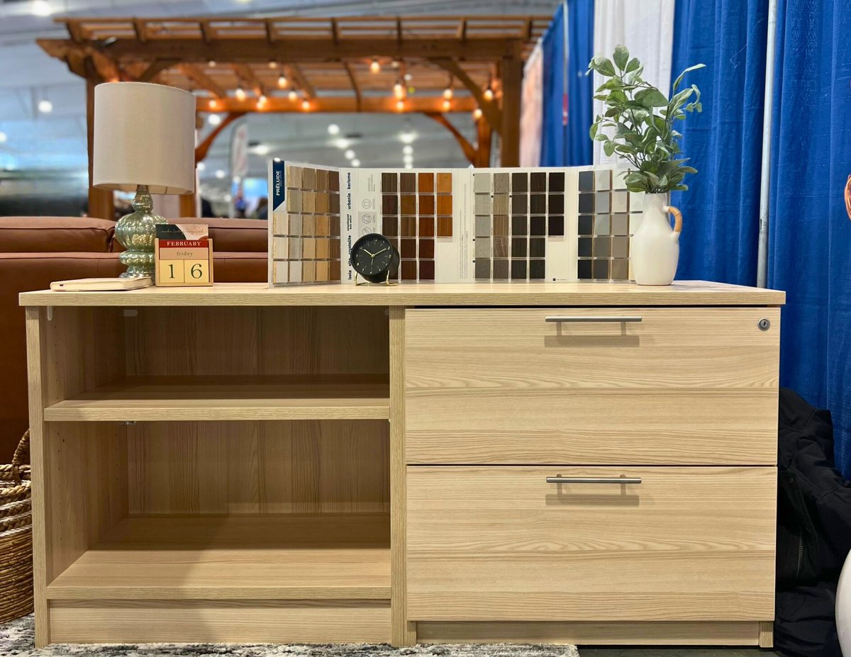 TransferCT's tweet image. We had an incredible weekend at The 43rd Annual Southeastern Connecticut Home &amp;amp; Garden Show at Mohegan Sun! Proudly manufacturing our American-made 🇺🇸furniture items and also adding our exciting new line of Italian couches, 
#tradeshows #newcouchline #retail #office