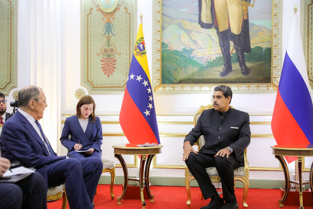 NicolasMaduro tweet picture