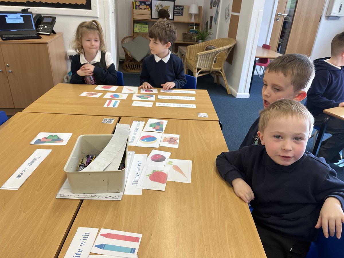 LisaJayneGray1's tweet photo. WCPS Year 1 
Thankyou for allowing me to  teach you today it has been a pleasure. https://t.co/vuhQhiRp5O