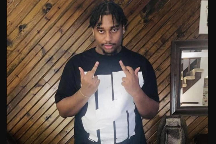 Channel3Now's tweet photo. 𝗕𝗿𝗲𝗮𝗸𝗶𝗻𝗴: Lyndell Mays and Dominic Miller were both charged with second-degree murder for their involvement in the #Chiefs Super Bowl Parade shooting.  Both attended the rally armed with guns.
https://t.co/K4ORgsEQWV https://t.co/vaamII6kse