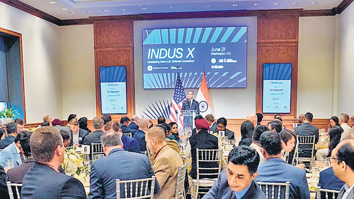 🌐💼 INDUS-X Summit Unveiled! 🇮🇳🤝🇺🇸 The INDUS-X Summit, hosted by iDEX and DoD, is set to drive strategic tech partnerships and defence cooperation. Convergence in New Delhi to unlock endless possibilities! #INDUSXSummit #DefenceInnovation