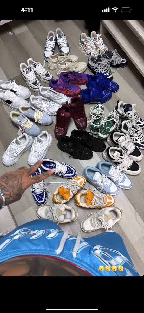 BlessdOficial's tweet image. Cuáles me pongo hoy? 😮‍💨