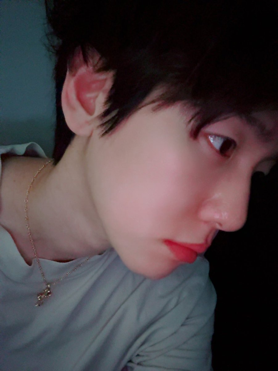 لپ های بیون کو !! 
بچه کیوتم چقدر لاغر شده :)
Baekhyun 
#BAEKHYUN #백현 
<a href="/weareoneEXO/">EXO</a> <a href="/layzhang/">Lay Zhang</a> <a href="/B_hundred_Hyun/">Baekhyun_EXO</a>