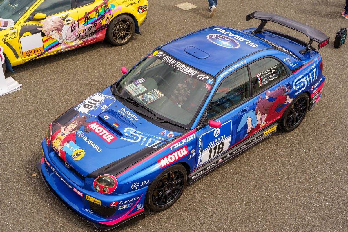 #かっこいいハイアングルはろうぜ 

去年のGDGGオフで撮ってもらったデストルドー琴葉号と、一昨年の佐世保IWで撮ってもらったエルコンドルパサー号

一応ルーフも貼ってますん