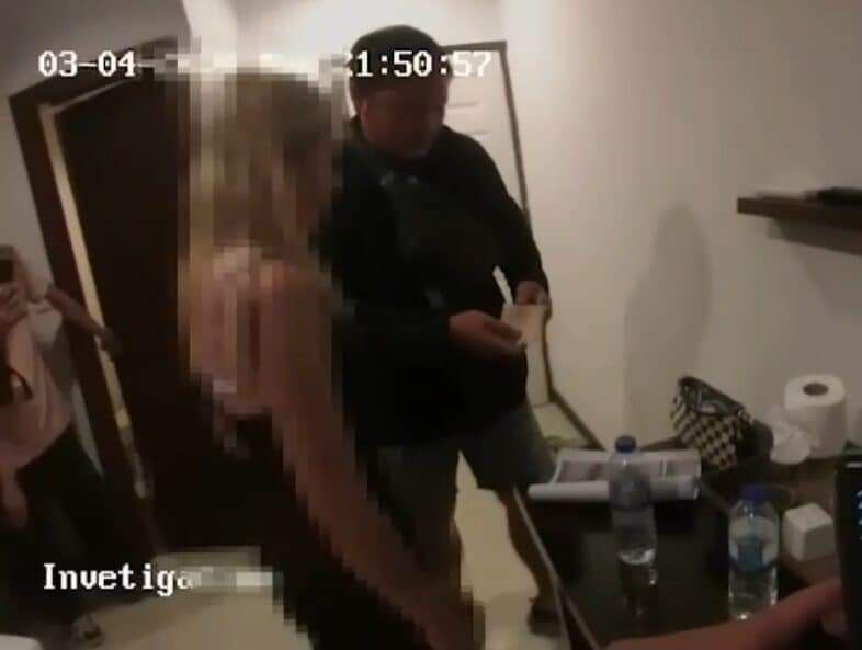 Гарри Поттер порно Күйеуім мені жазалады.