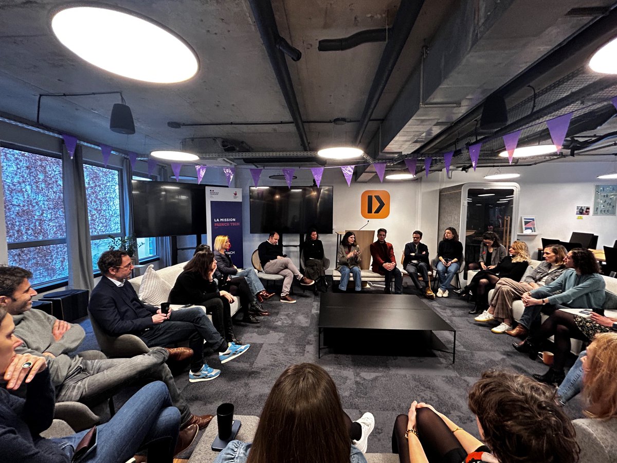 A l'approche du 8 mars, c'est l’occasion de faire le bilan du #PacteParité et de continuer à impulser le changement dans la #Tech.
C’est pq hier nous étions chez <a href="/PlayPlayVideo/">PlayPlay</a> pour un atelier sur la féminisation des comex et des boards avec des start-up de nos programmes !