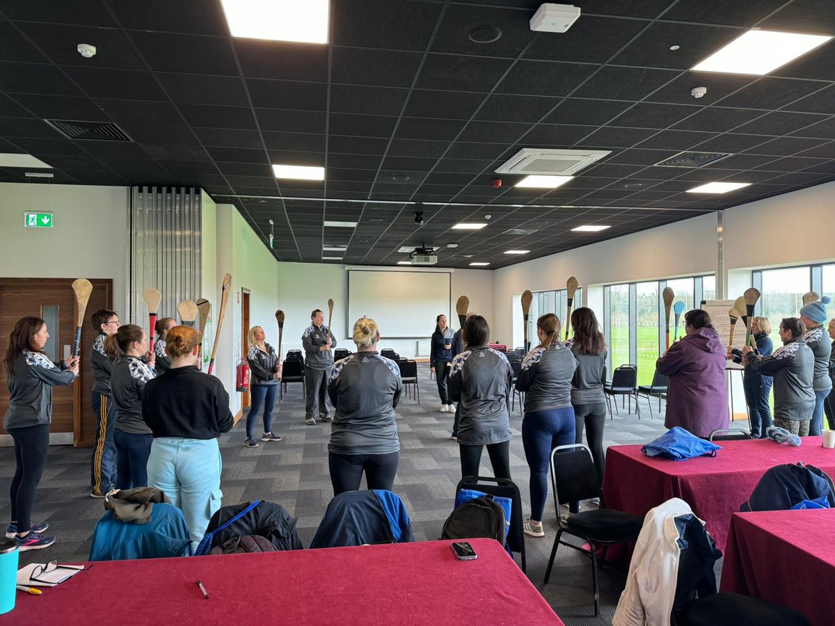 OfficialCamogie's tweet image. The fifth year of the MNA Programme kicked off last Saturday where mentors will upskill in various areas, to provide mentoring and leadership within their clubs. 🎉 

#OurGameOurPassion
#WomenInSportWeek