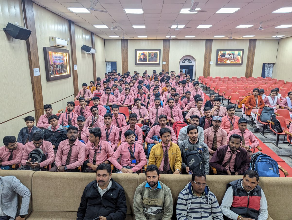 महारानी लाल कुँवरि स्नातकोत्तर महाविद्यालय tweet media