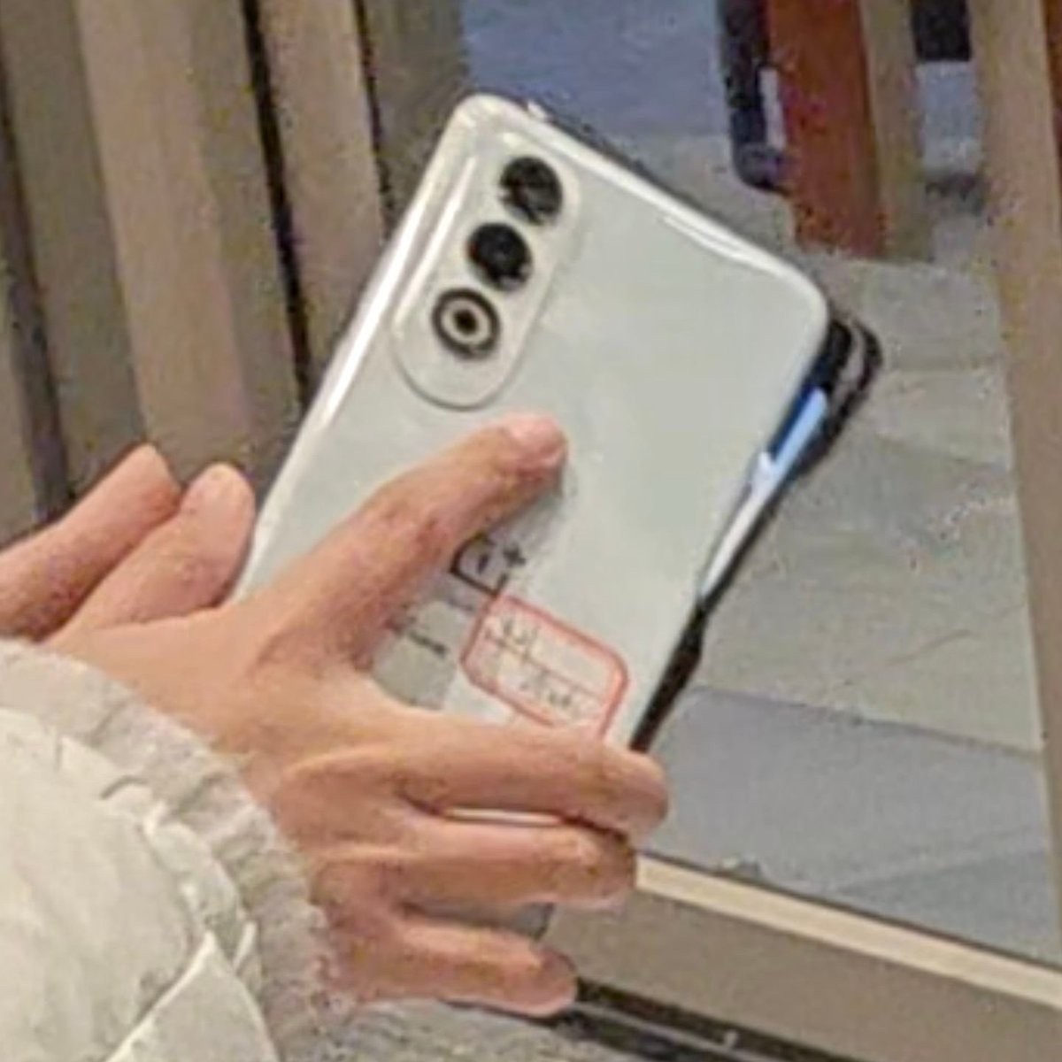 technoguy545's tweet image. - 16MP front camera
- 50MP main rear camera
- In-display fingeprint scanner

#OnePlus    #OnePlusAce3V #OnePlusNord4 #onePlusNord5