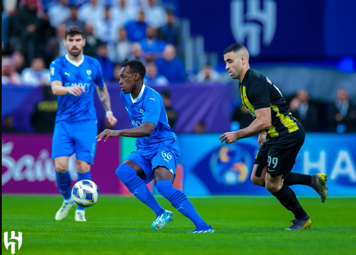 🚨🚨يلا بييينا مع الزعيم.. بإذن الله تحت هذه التغريدة تغطية حصرية لما كتبته المواقع العالمية عن ثنائية #الهلال في شباك #الاتحاد، والتي جعلته يصل إلى فوزه الـ26 على التوالي ، وأصبح على أعتاب الرقم التاريخي العالمي بالفوز في 27 مباراة متتالية.. تابعوني 👇👇

#الهلال_حديث_العالم