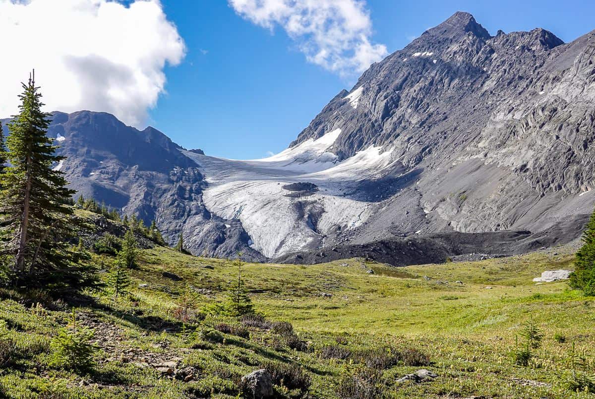 10+ Must Do Backpacking Trips in Kananaskis Country dlvr.it/T3hGwH via @HikeBikeTravel