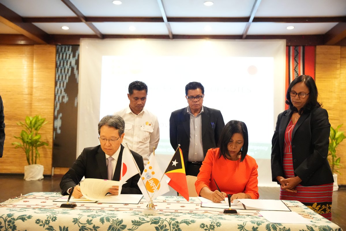 UNFPA & Govt. of Japan partner to support Emergency Obstetric & Newborn Care in Timor-Leste. This collaboration will enhance facilities at CHC, impacting the lives of 117,620 women & 20,618 pregnant women annually. For more: unf.pa/3wI2ooe @UNFPAAsiaPac @MdSTimorLeste