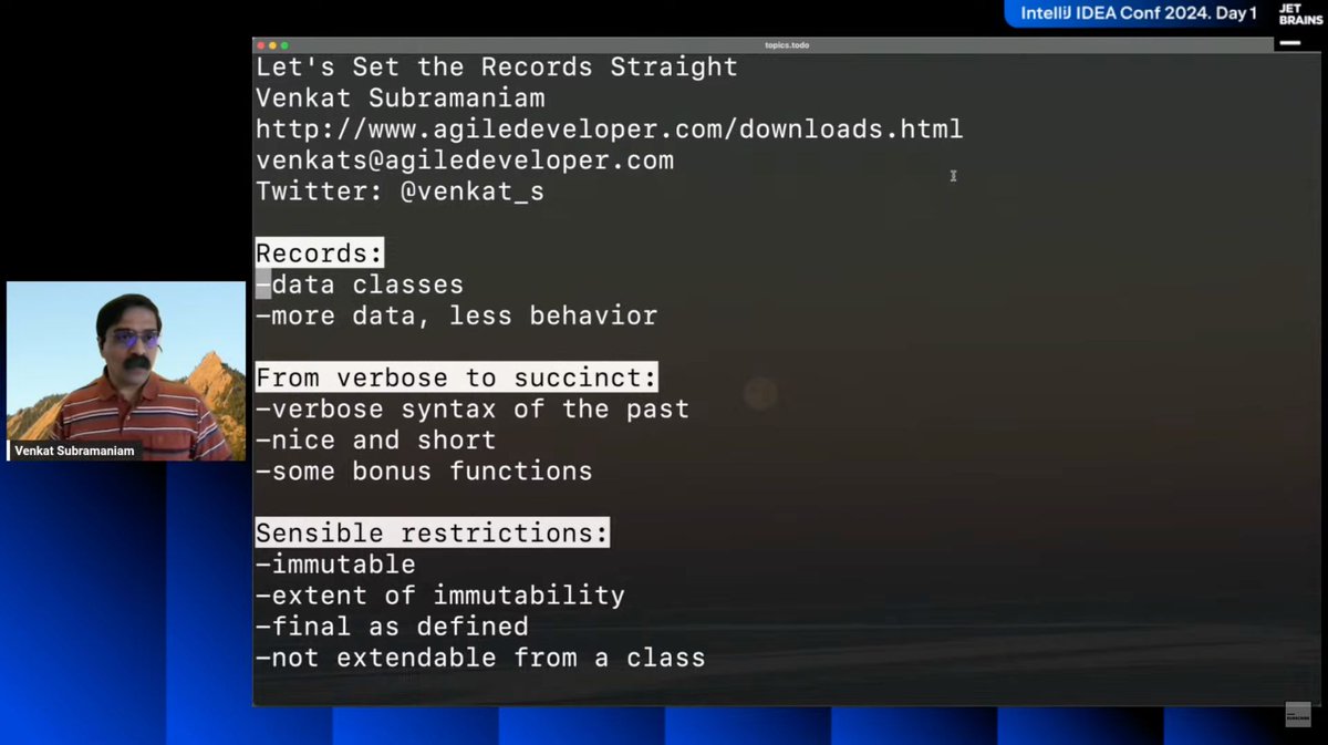hannotify's tweet image. Always a pleasure to watch Dr. @venkat_s talk about #Java. #IntelliJIDEAConf