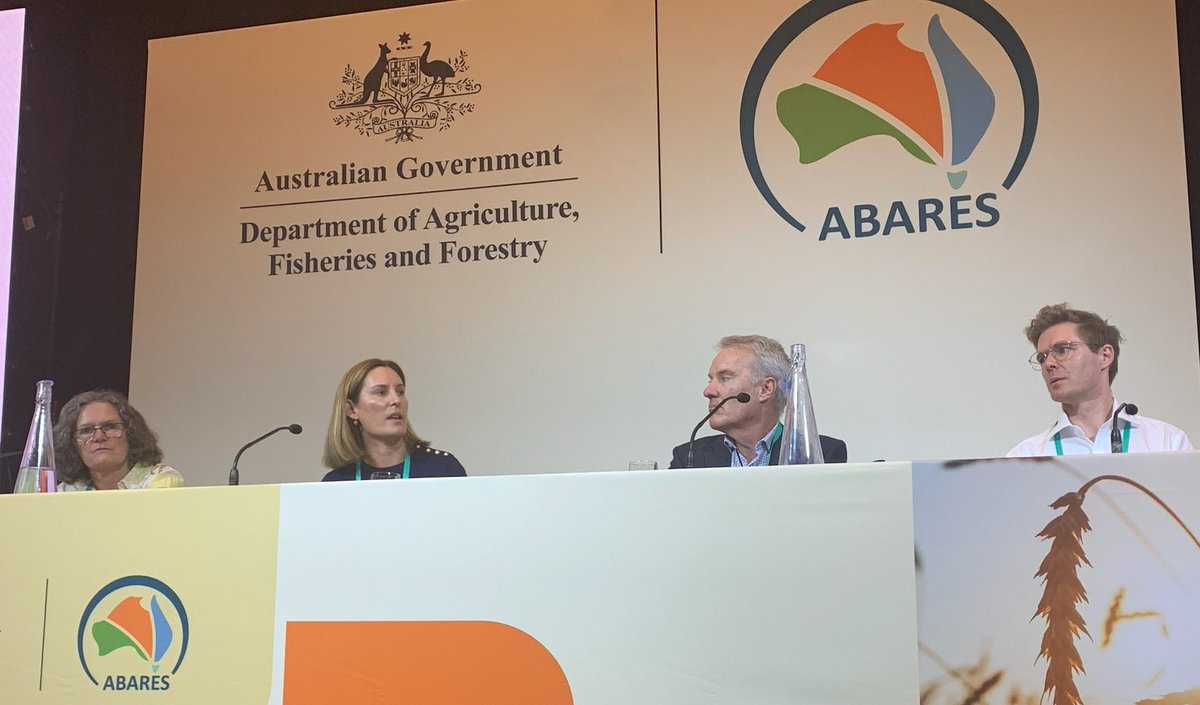 Panel discussion on risks & opportunities of increasing e water allocation trading done and dusted, as #ABARESOutlook wraps. Yes there is risk & protocols are needed to not unduly influence the market but we need e water to make the most of their allocations, like irrigators do