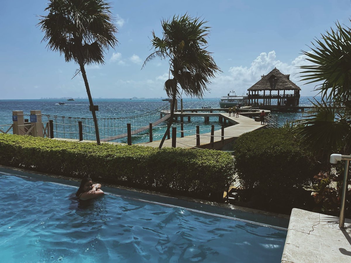 vxnmxr18's tweet photo. Viva Mexico🤠! 

Cancun, Mexico📍 https://t.co/wczh91jfIV