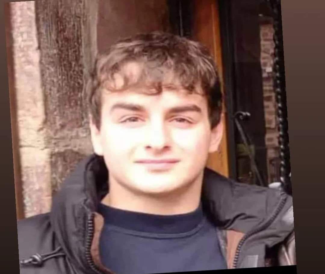 SEGUIMOS BUSCANDOTE JAVI

HOY MIÉRCOLES 6
8:30 JARDINES HERMOSILLA SANTO DOMINGO
9:30 PLAZA DE TOROS DE LOGROÑO