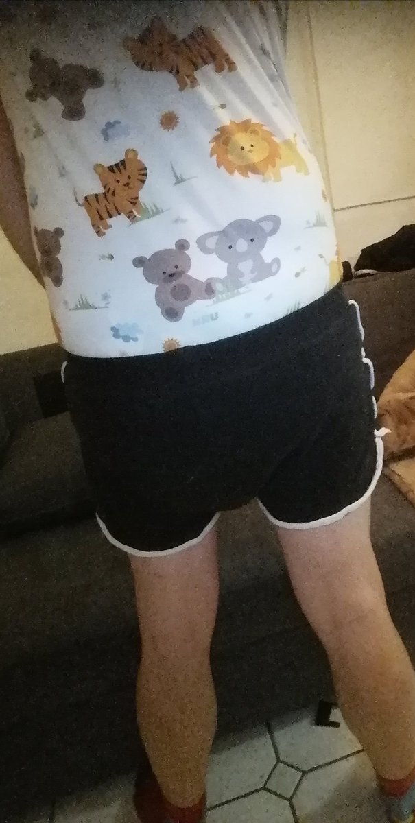 NewboyAbsl's tweet image. Diaper is suite wet under my short
#abdl #mdlb #diaperboy #diaper