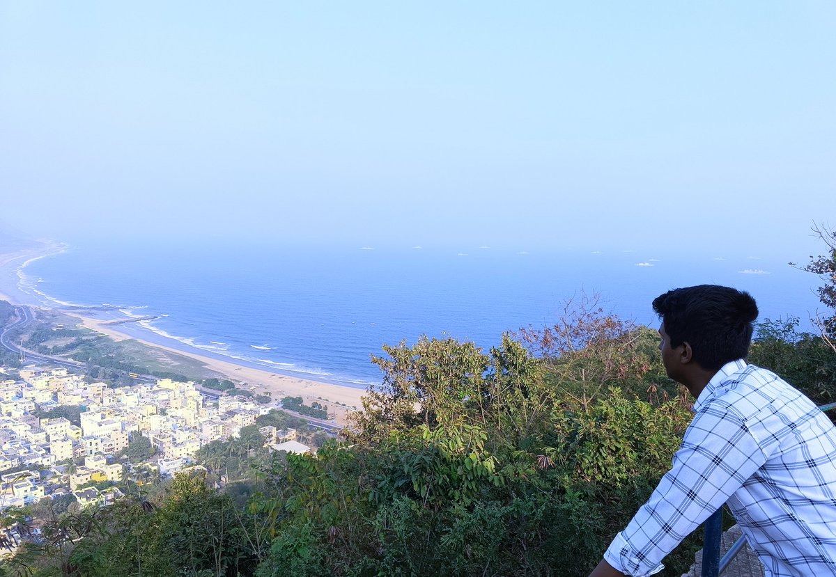Bibhuti20031013's tweet photo. #milan2024
#simanchalam
#Visakhapatnam
#kailashgiri
#beachvibes https://t.co/7Vz6zKKg5W